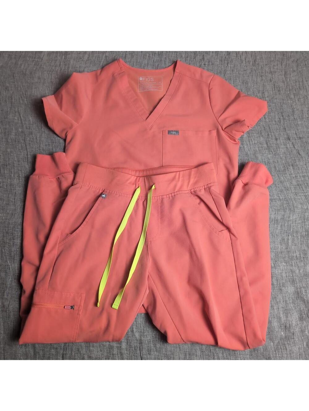 Figs scrub set - Catarina top XS, Zamora joggers XS/P petite - hot coral